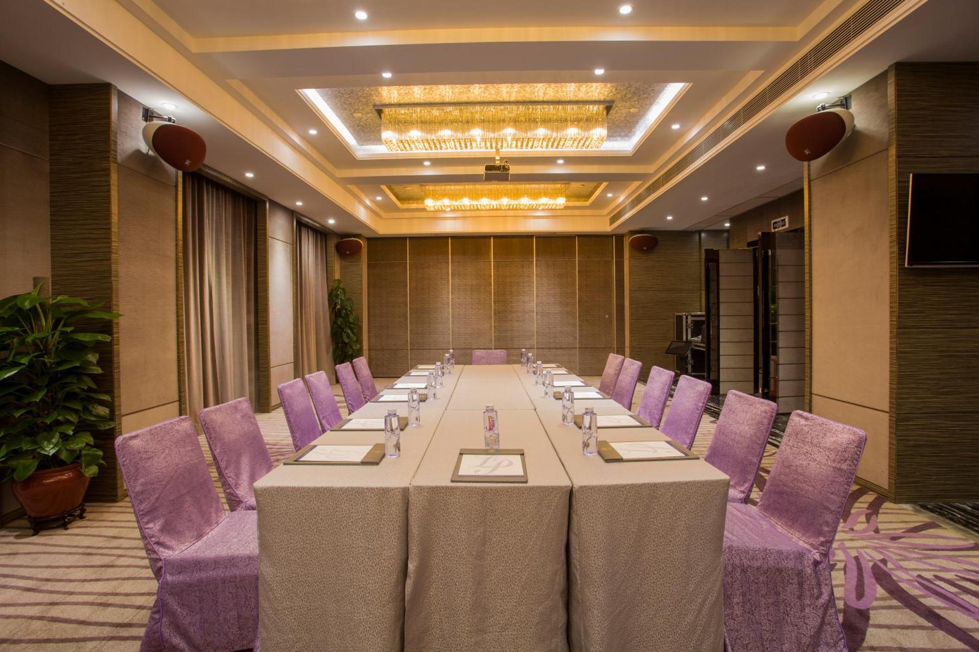 La Perle International Hotel - Free Shuttle Between Hotel And Exhibition Center During Canton Fair & Exhibitor Registration Counter Exteriér fotografie