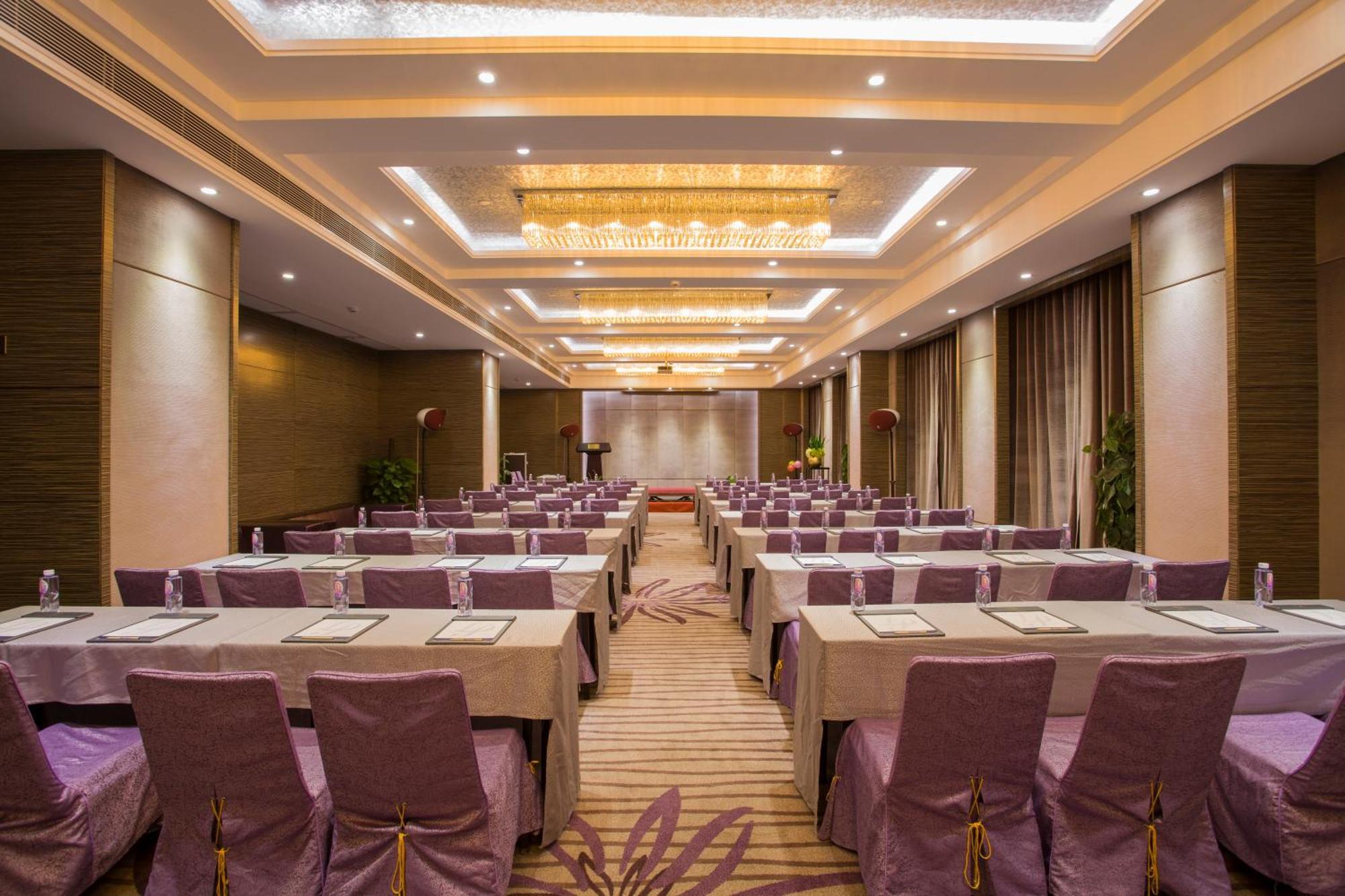 La Perle International Hotel - Free Shuttle Between Hotel And Exhibition Center During Canton Fair & Exhibitor Registration Counter Exteriér fotografie