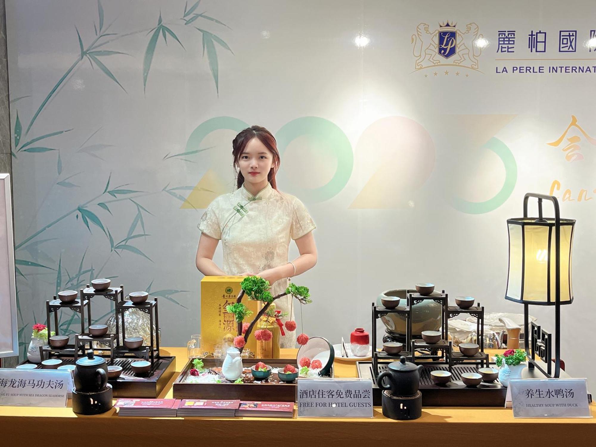 La Perle International Hotel - Free Shuttle Between Hotel And Exhibition Center During Canton Fair & Exhibitor Registration Counter Exteriér fotografie